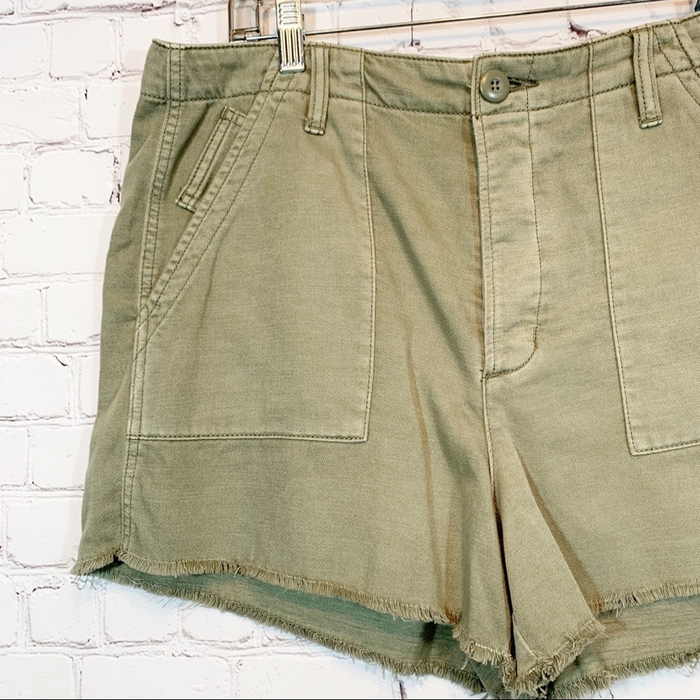 American Eagle Green Super Hi rise Shorts - Picture 2 of 6